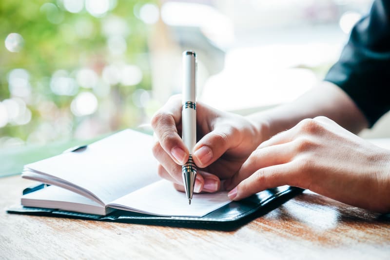 Starting journaling with a blank page and first sentence written
