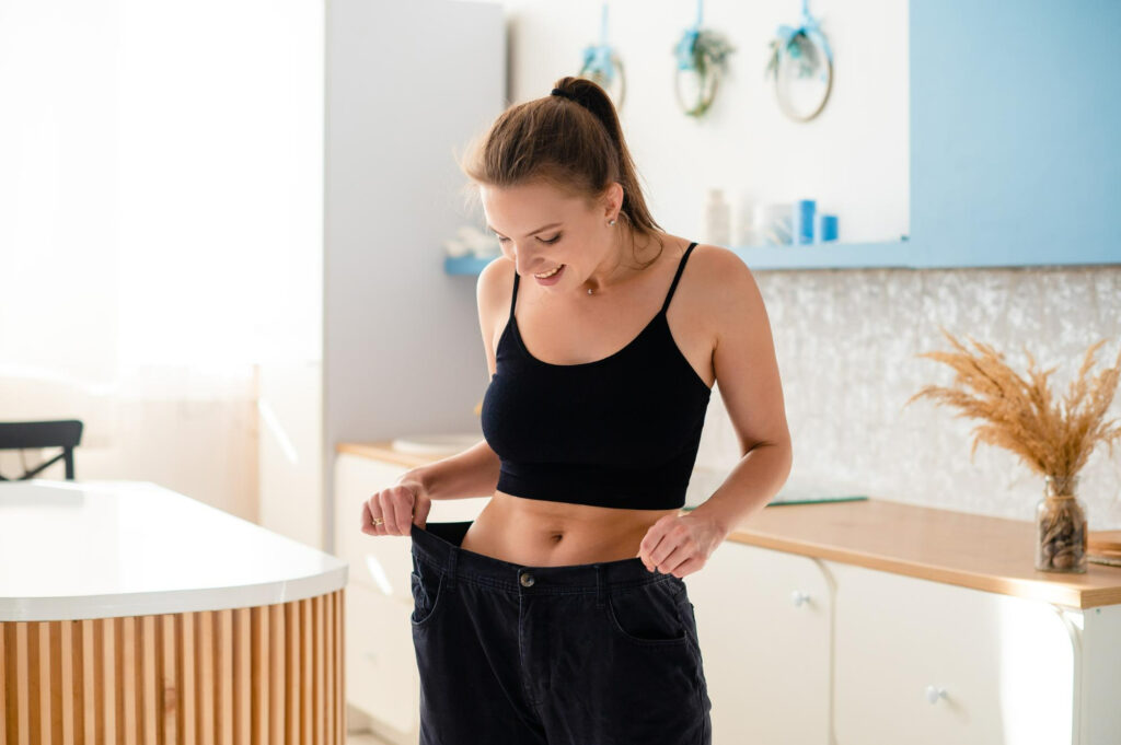 What Actually Helps You Lose Weight Consistently Healthy balanced lifestyle with diet exercise and sleep supporting weight loss